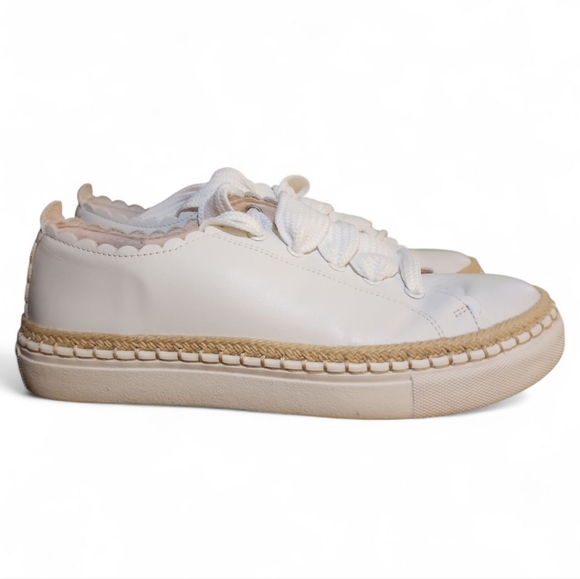 Kate Spade White Leather Lena Sneakers size: 6 Preppy Scalloped 1" Platform Shoe - Picture 1 of 7